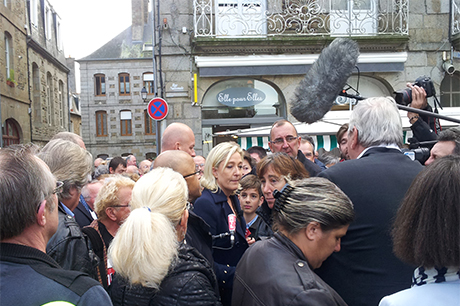 marine_le_pen_fougères