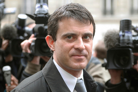 http://www.breizh-info.com/wp-content/uploads/2013/11/manuel_valls_d%C3%A9mocratie.jpg