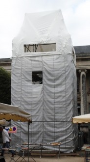 Le monument sous cocon pour la période des travaux