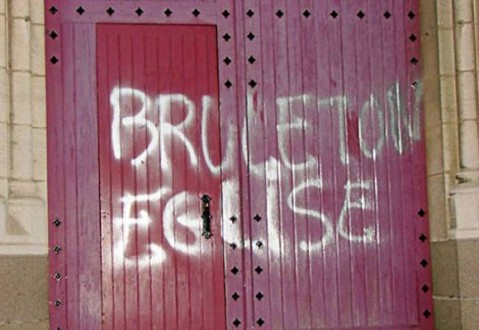 brule_ton_eglise