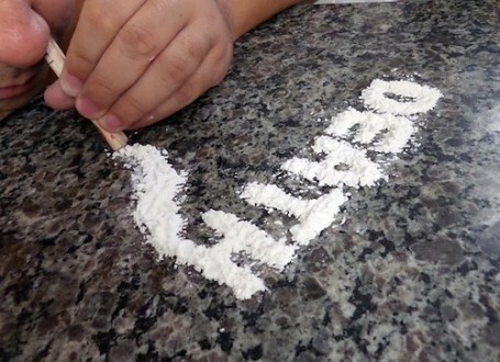 cocaine-396750_640