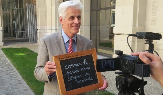 Consultation publique sur Notre-Dame-des-Landes : peut-on faire confiance à Christian Leyrit ?