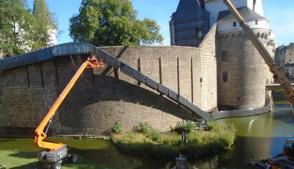 Toboggan du château de Nantes : l’œuvre d’art qui blesse ses admirateurs