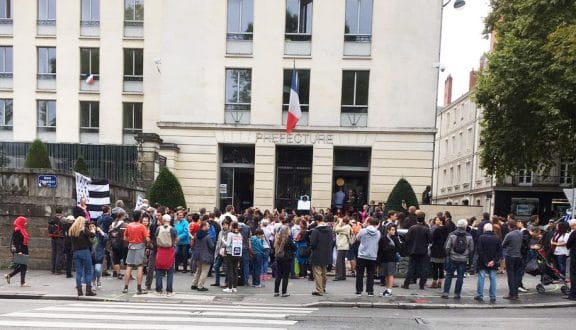 Manifestation Diwan Nantes Préfecture