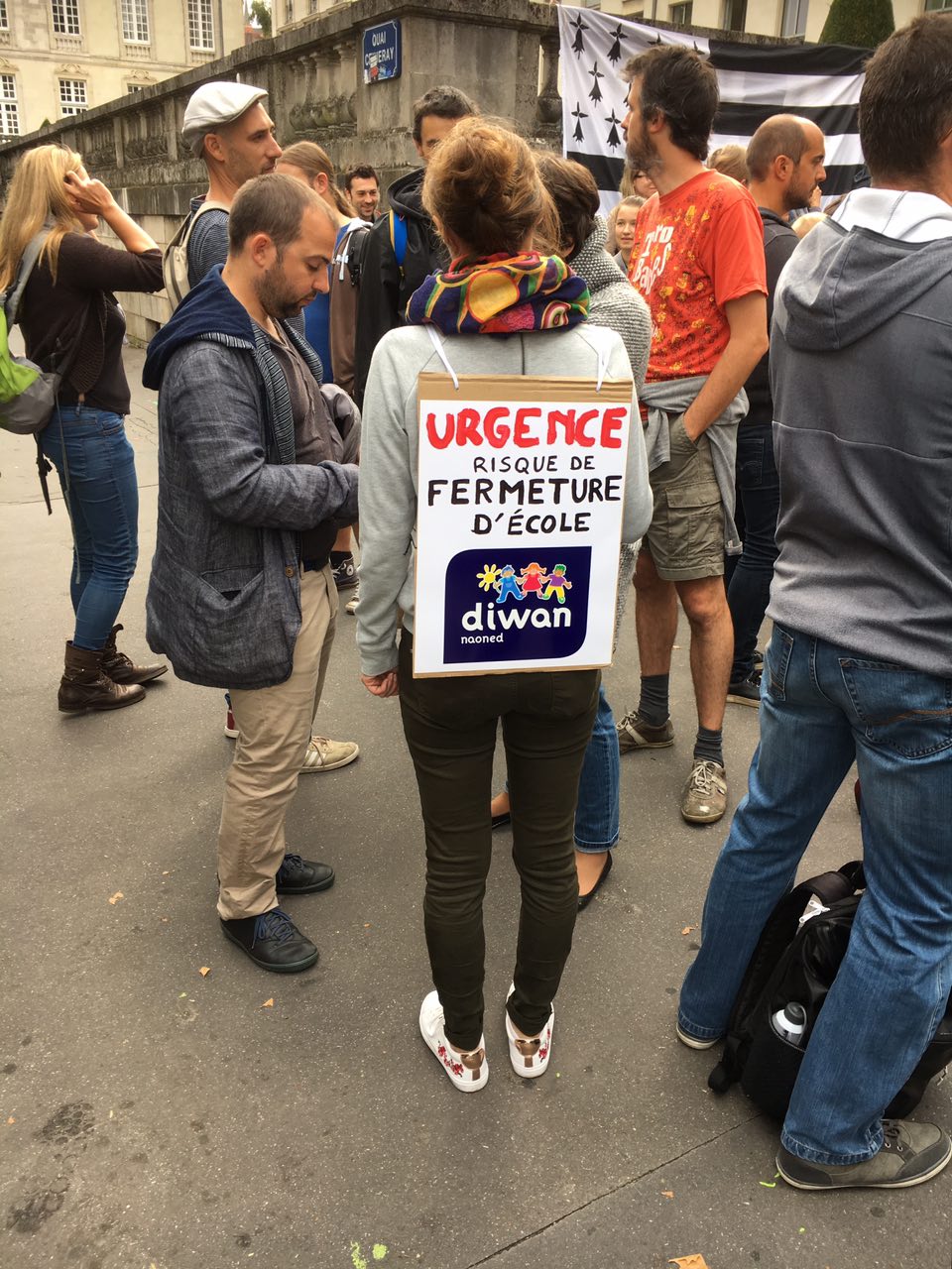 Manifestation Diwan Nantes Préfecture