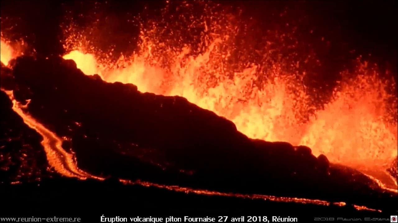 Vidéo. Le piton de la Fournaise en éruption