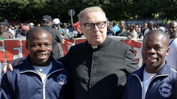Un évêque italien prêt à transformer les églises en mosquées si cela permettait d'aider les migrants