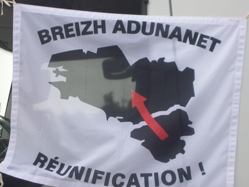 Rennes Une Marche Pour La Réunification De La Bretagne Le