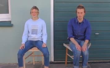 manspreading