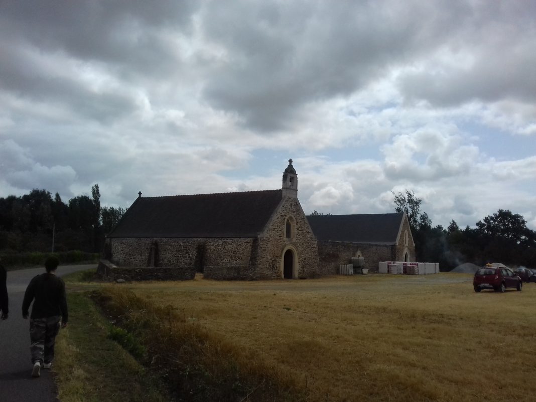 La Chapelle BasseMer le chantier de la chapelle SaintPierre aux Liens a continué cet été