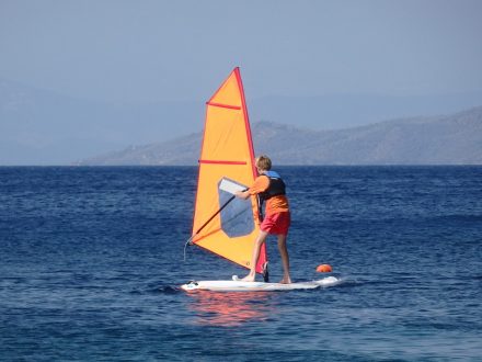 windsurf