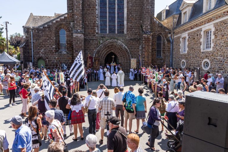 SaintGildasdesBois (LoireAtlantique). Le pardon breton, c'est dimanche 3 juillet ! [Vidéo]
