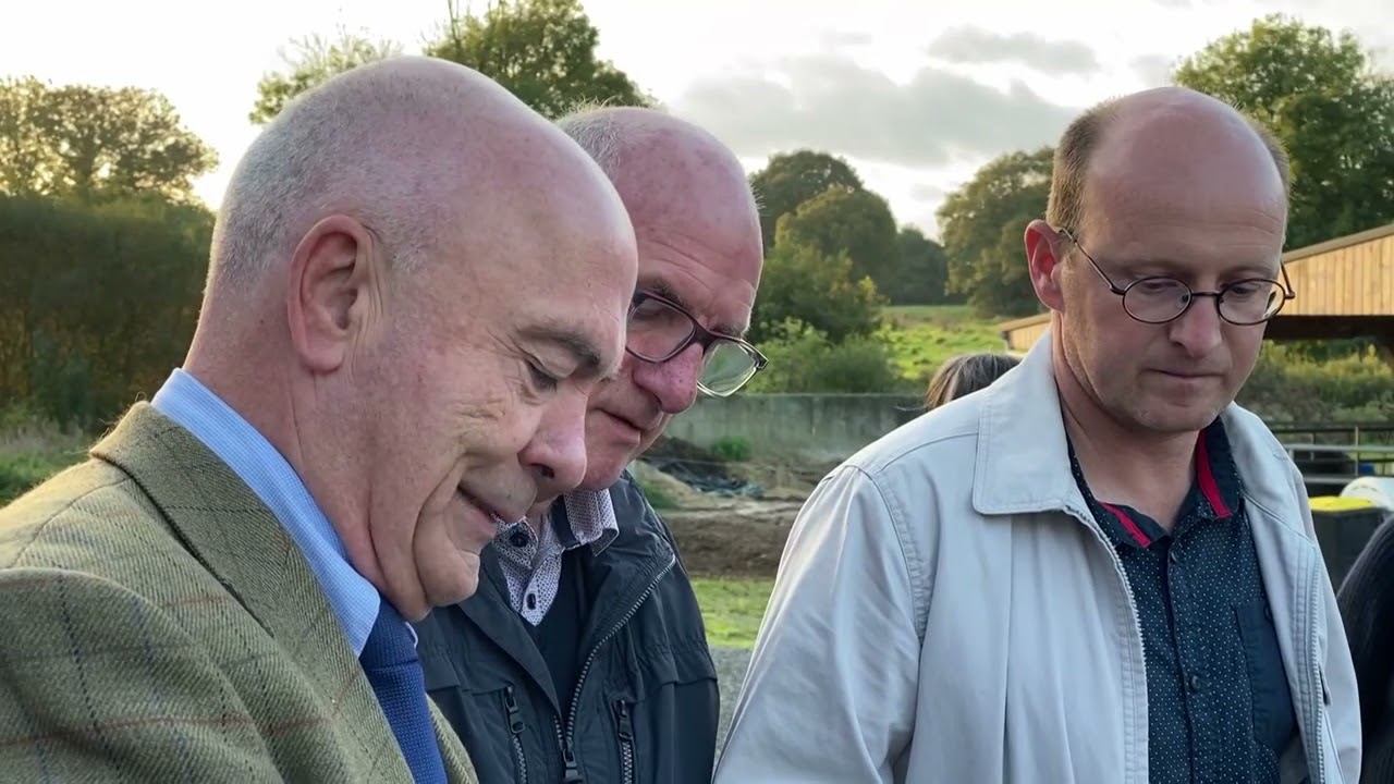 Eoliennes de Saint-Brieuc: un agriculteur porte plainte pour s'opposer au raccordement électrique