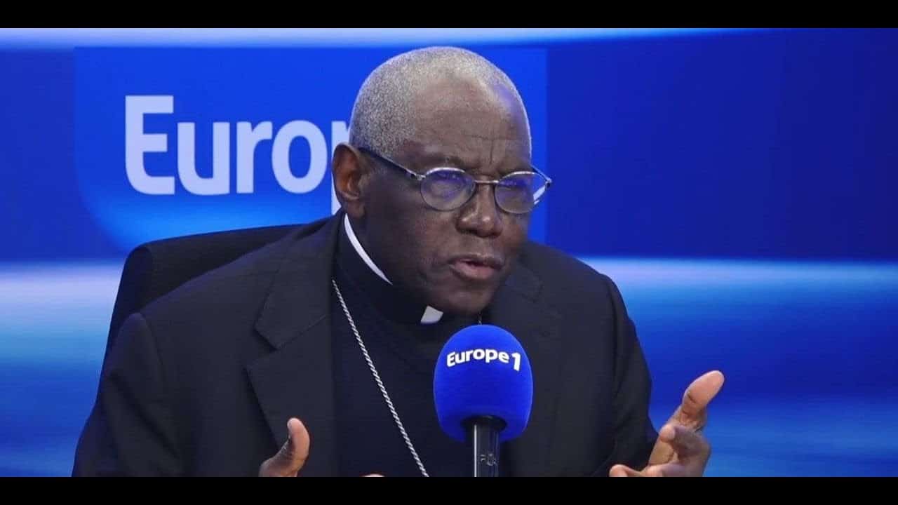 Cardinal Robert Sarah : « Si l'Europe continue en ce sens, elle sera envahie par une population étrangère »