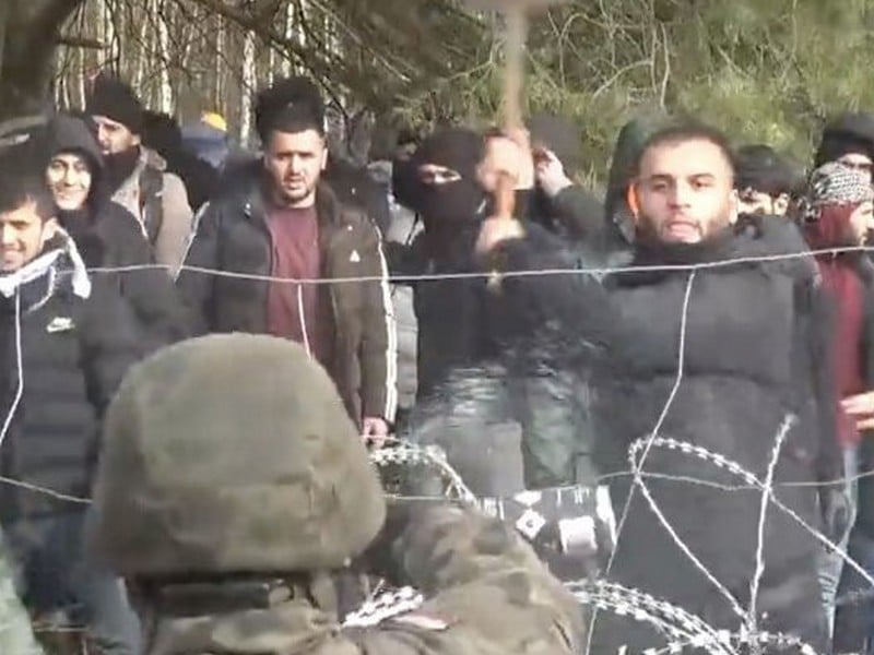 Offensive migratoire contre la Pologne : quand le journal La Croix cible… la Pologne