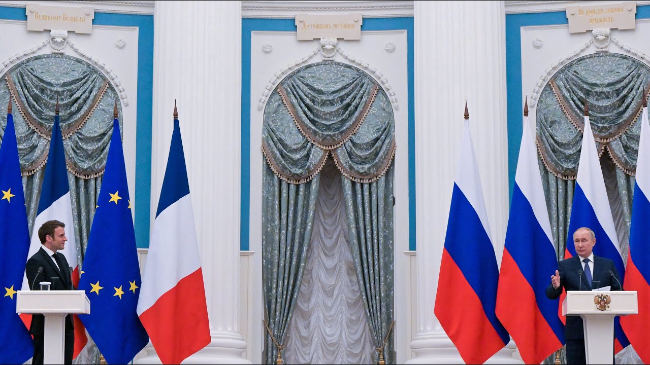Retrouvez la conférence de presse de Vladimir Poutine et d'Emmanuel Macron à l'issue de leur rencontre