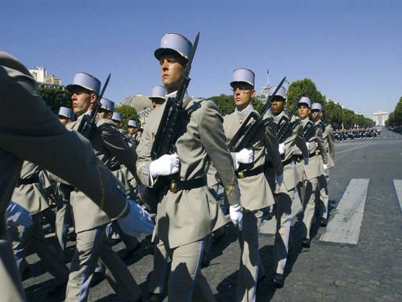 63% of French people support a European army, 58% support extending the French nuclear umbrella to the Union.