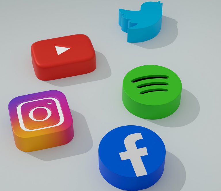 réseaux sociaux
